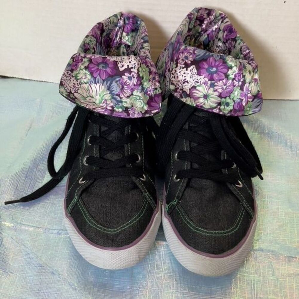 US Polo High Top Fold Over Sneakers Shoes Lace Up Purple‎ Floral Size 7.5 EUC